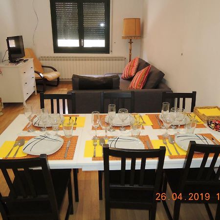 Apartament Jasmine Apartment Besalú Екстериор снимка